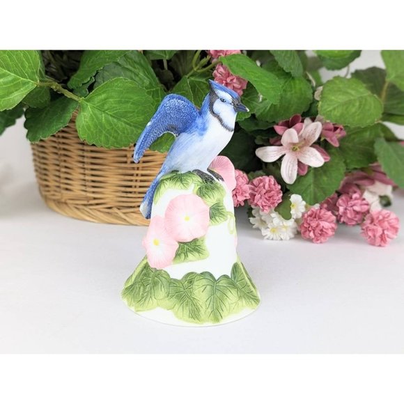 2001 Avon Collectible Bisque Porcelain Blue Jay on Flower Bell Figurine Vintage - Picture 2 of 8